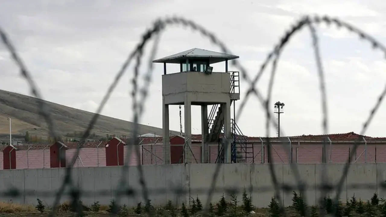 11.YARGI PAKETİ DE ÇÖZÜM GETİRMEDİ. CEZAEVLERİ YİNE DOLU..