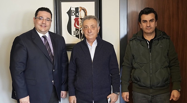 Başkan Onur Bozkurter, Ahmet Nur Çebi ve Orhan Çebi’yi Belediyede Ağırladı